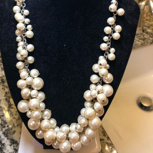 Pearl Cluster Style necklace